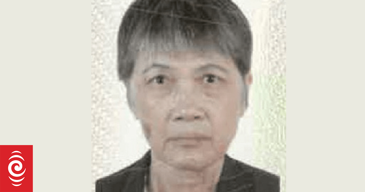 Four accused in Gulf Harbour body in bag case to represent themselves in court