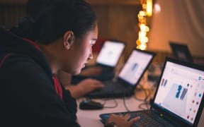 Providing laptops to Pasifika students