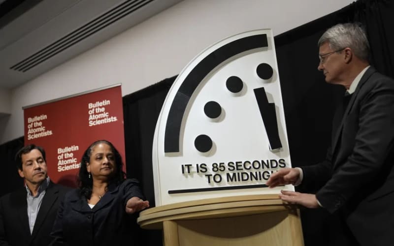 Doomsday Clock 2026 - single use with CNN story