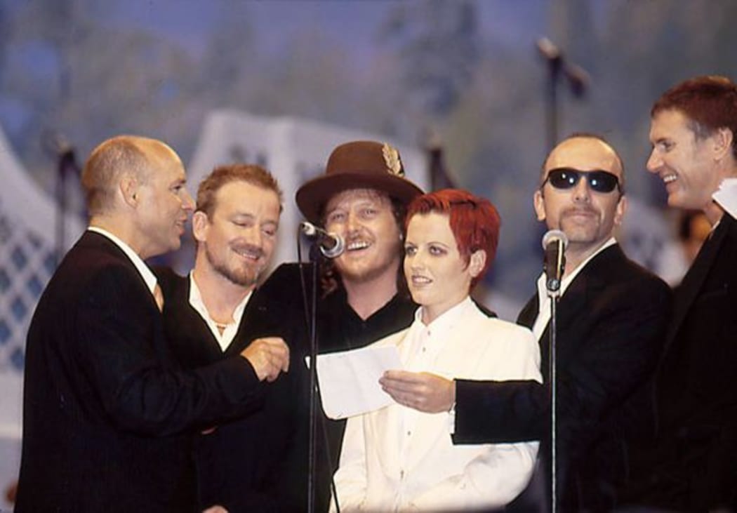 Brian Eno, Bono, Zucchero, Dolores O'Riordan, The Edge  Simon Le Bon during Pavarotti & Friends 1995 at Modena