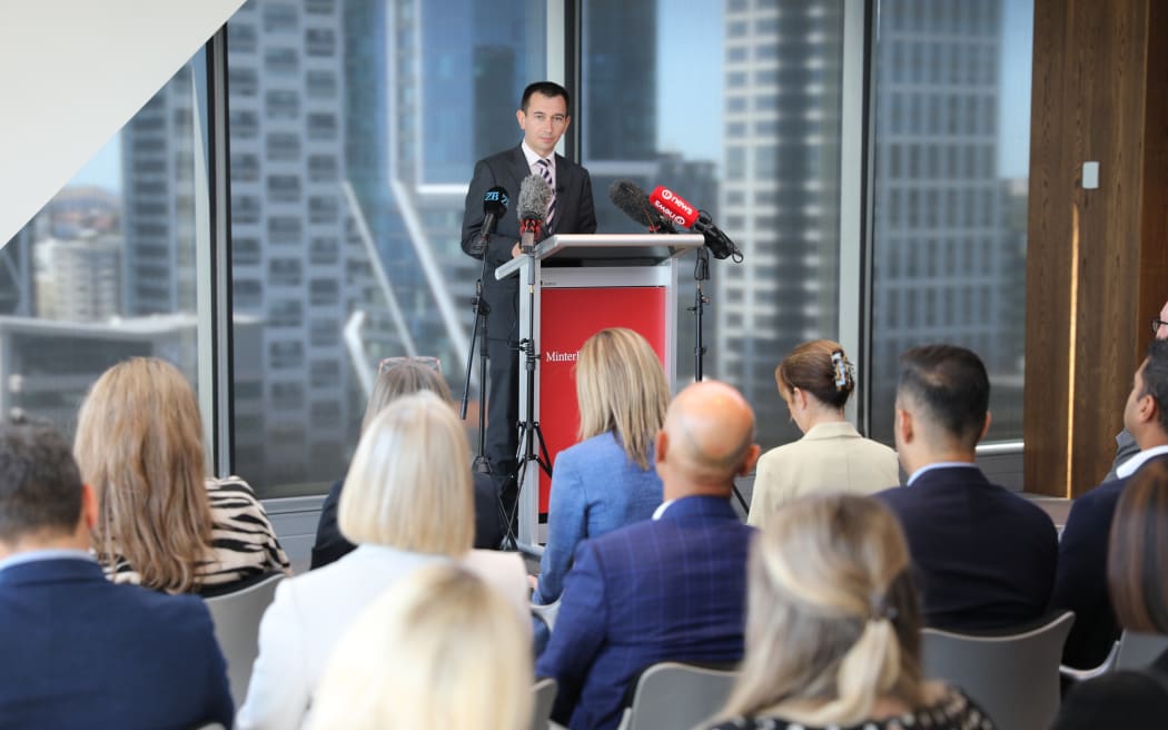 Health Minister Simeon Brown giving a speech in Auckland.