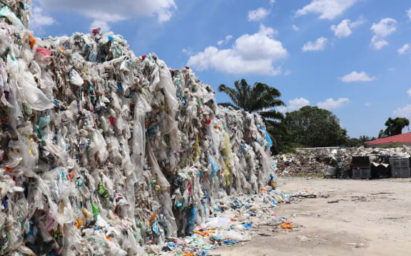 FOR INSIGHT 22/09. PLEASE DON'T USE FOR ANYTHING ELSE.