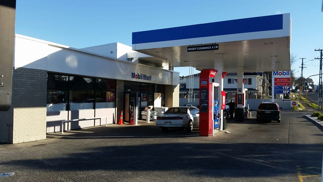 The Mobil service station on Puhinui Road.