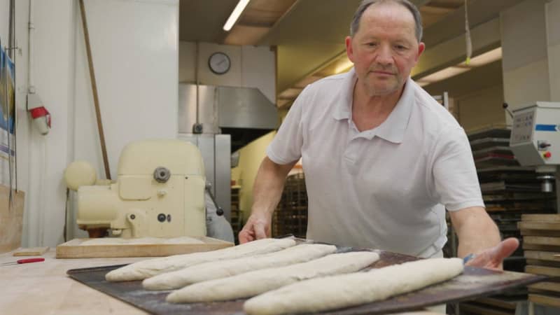 Meinolf Kraeling owner of Diehl's Bakery.