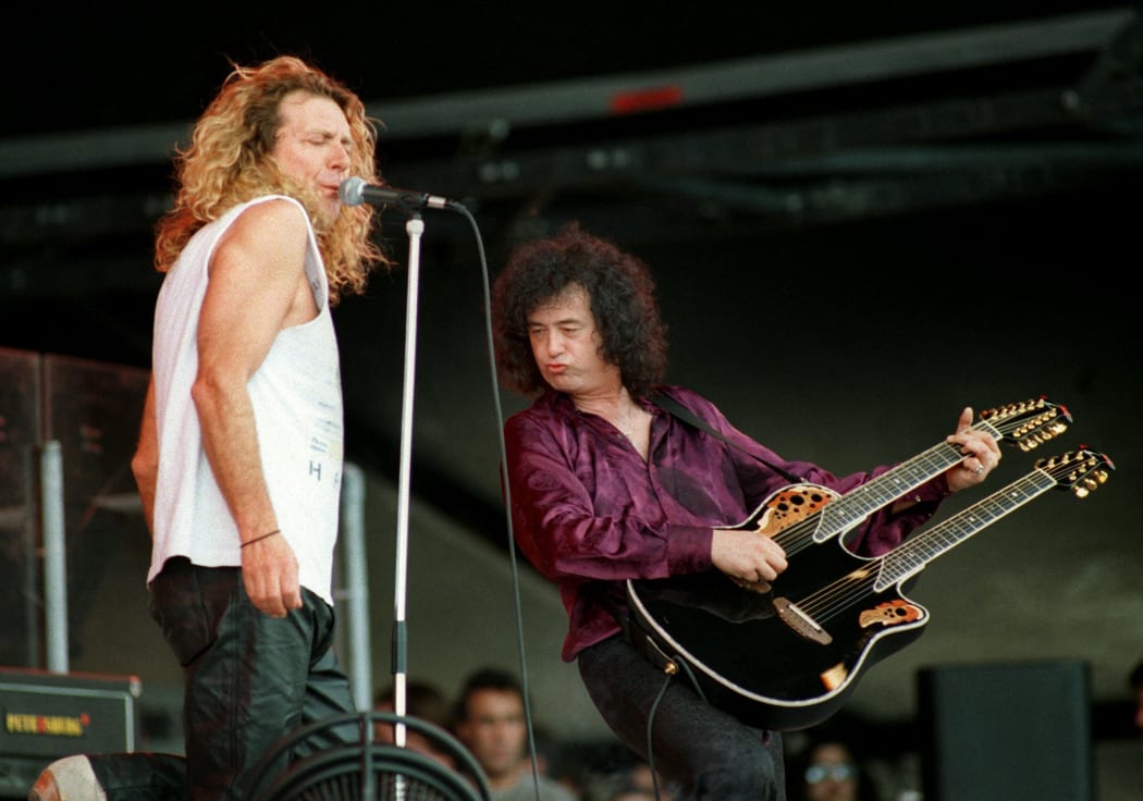 Robert Plant, left, and Jimmy Page, former members of Led Zeppelin, at the "Rock over Germany" Festival in Schwalmstadt, from 24th to 25th June 1995.