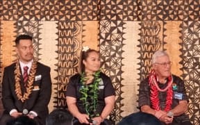 Panelist at a discussion included Sir Bryan Williams (second from right) and moderator Eroni Clarke (right).