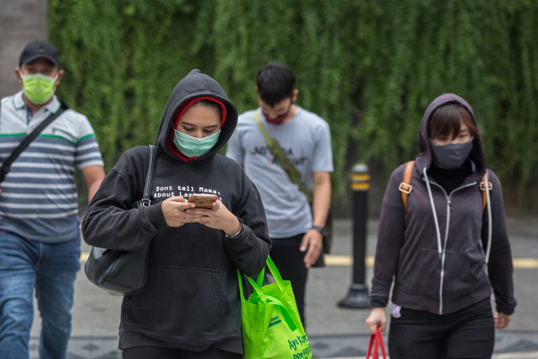 There is a range of views on exactly who should wear face masks during the Covid-19 pandemic.