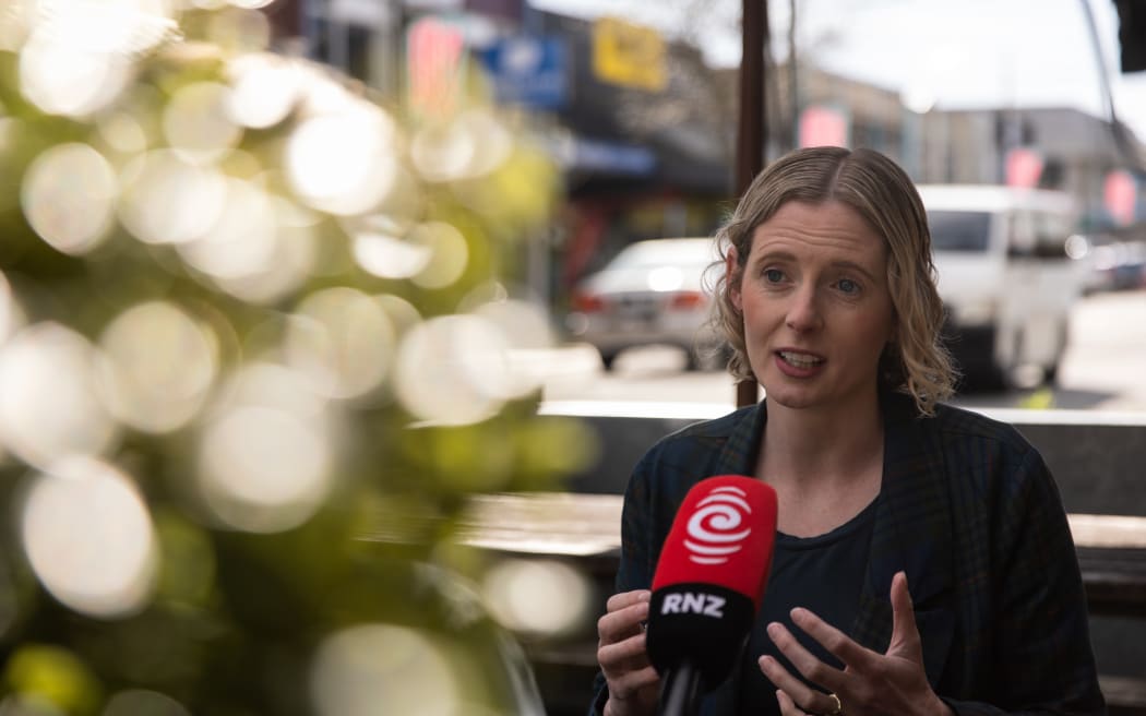 Upper Hutt Mayoral candidate Peri Zee