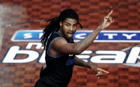 Breakers forward Charles Jackson, 2015/16 NBL, Breakers vs Melbourne United, North Shore Events Centre, 12 February 2016. Photo: Anthony Au-Yeung / www.photosport.nz
