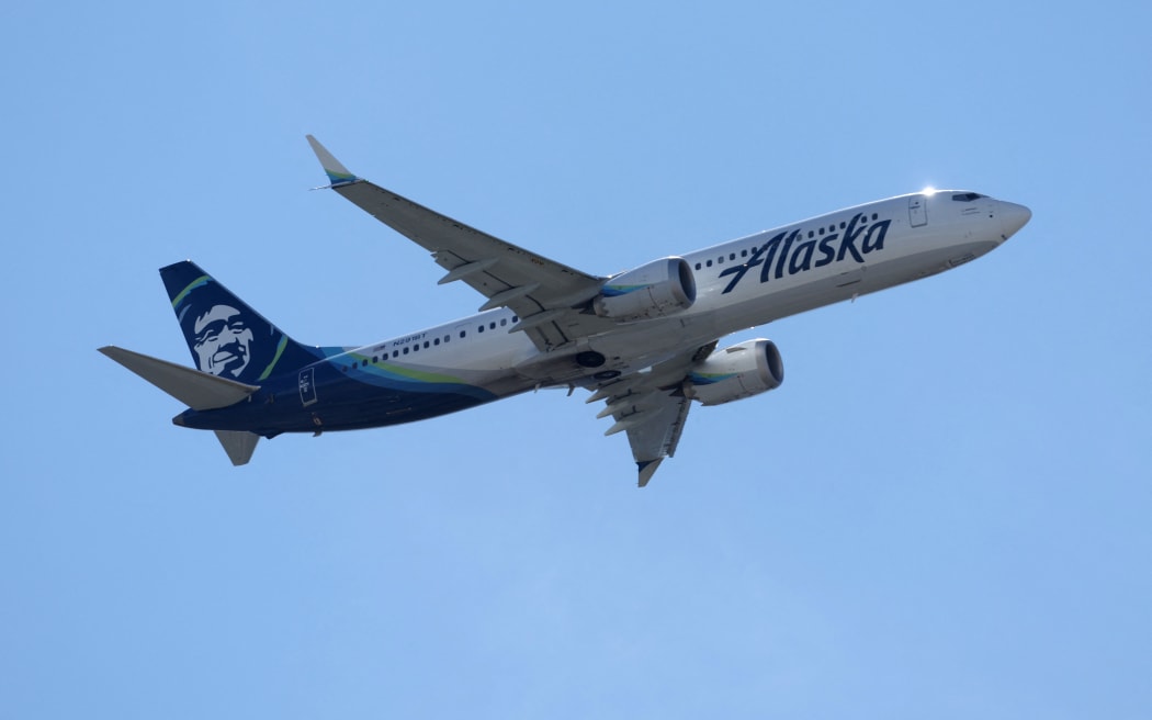 SAN FRANCISCO, CALIFORNIA - MARCH 07: An Alaska Airlines plane takes off from San Francisco International Airport on March 07, 2022 in San Francisco, California. Airline stocks fell sharply on Monday as jet fuel prices surged to their highest level in thirteen years hampering airline efforts to rebound from two years of the COVID-19 pandemic.   Justin Sullivan/Getty Images/AFP (Photo by JUSTIN SULLIVAN / GETTY IMAGES NORTH AMERICA / Getty Images via AFP)