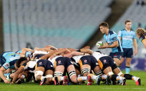 Mitch Short of the Waratahs feeds the scrum at round 3 of Super Rugby AU between NSW Waratahs and ACT Brumbies on July 18, 2020