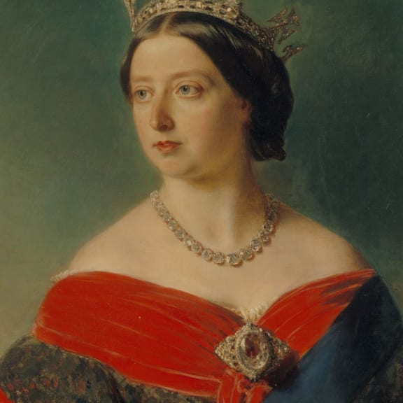 Rumoured to be cursed for men, Queen Victoria initially wore the diamond as a brooch and ordered that only her female descendants wear it.