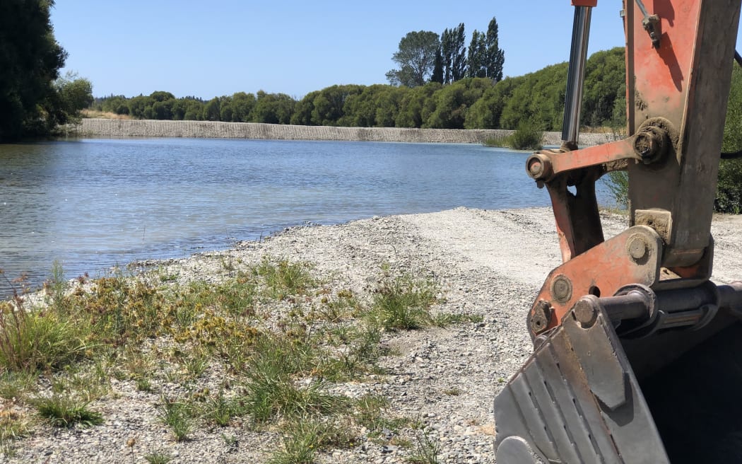 Tasman District Council has used emergency powers to build a bund across a section of the Waimea River, to try and stop sea water getting into fresh water supplies