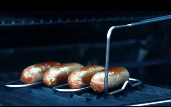 Alan Dyer's Sossbosser keeps sausages in place when cooking on the barbecue to ensure they're evenly browned all over.