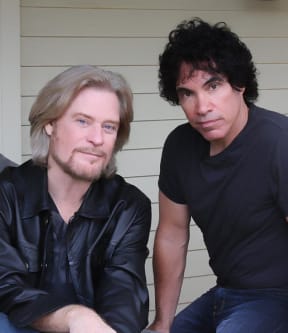 American musical duo Daryl Hall and John Oates in 2008