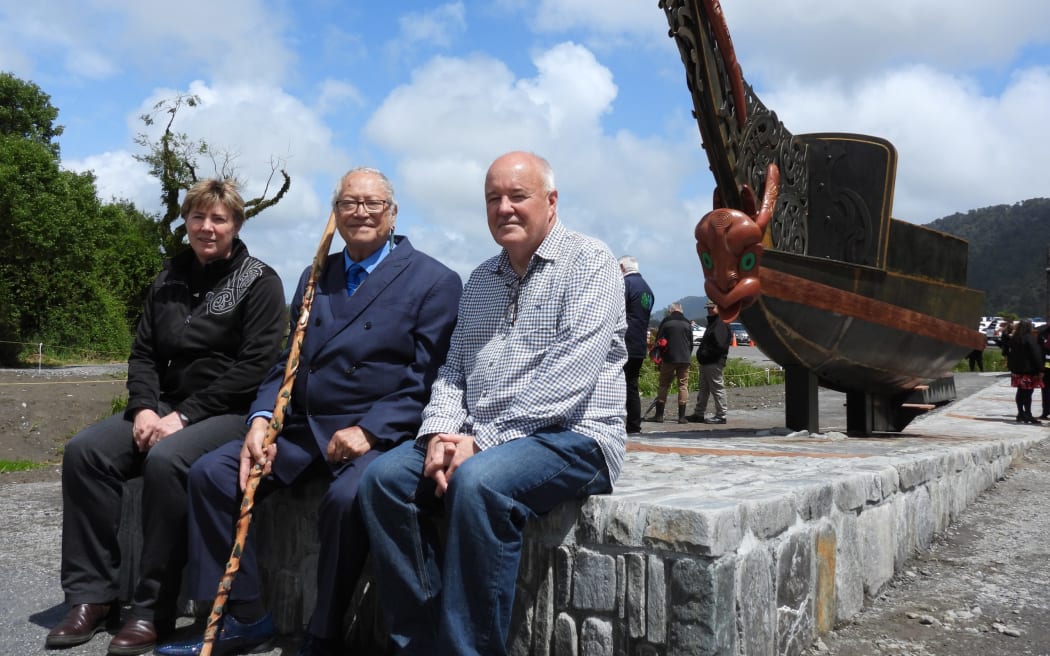 Heritage NZ Tohu Whenua programme manager Caroline Toplis (left) Te Waipounamu Bishop the right reverend Richard Wallace, and DoC Western South Island director Mark Davies ponder the view from Te Kopikopiko o Te Waka on Saturday afternoon.