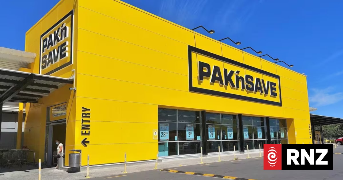 Manukau Pak’nSave security guard Laki Savelio sentenced for extorting accused shoplifters