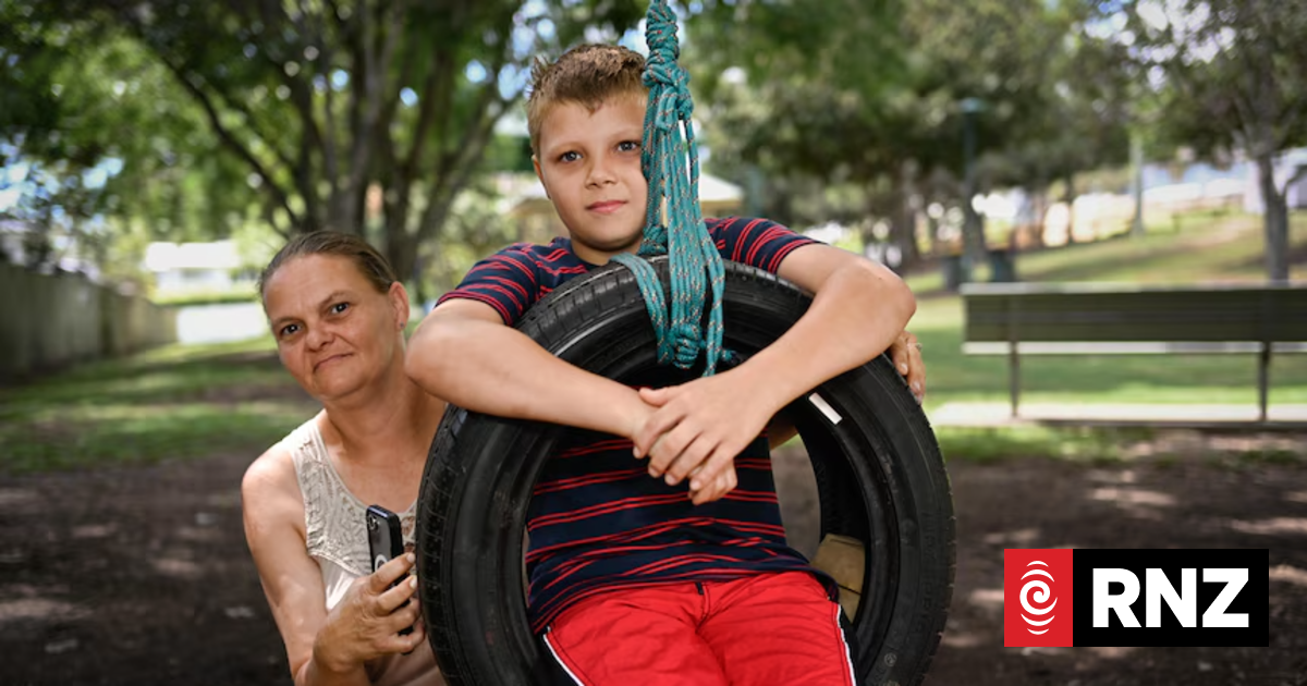 Children reported over 'unlicensed' cupcake stand