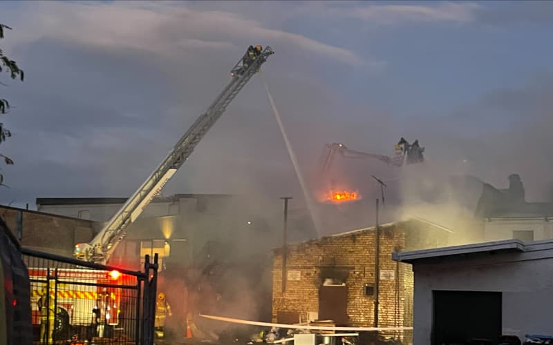 'Significant smoke' coming from building fire in Auckland's Onehunga | RNZ
