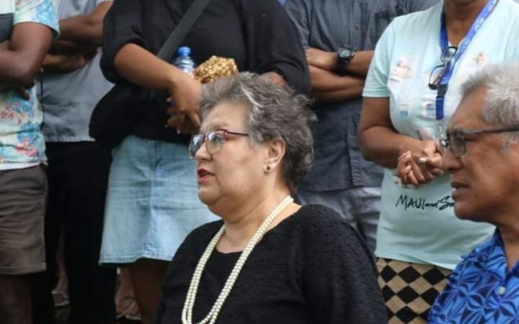 Elizabeth Reade Fong, (in black)