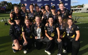 Wellington Blaze players winning team photo.