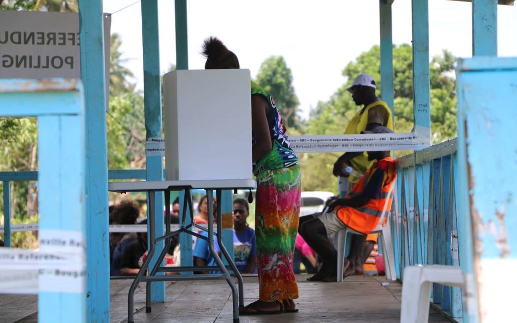 Polling underway in Bougainville's independence referendum at Hutjena Station.