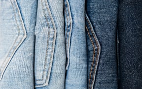 secondhand jeans