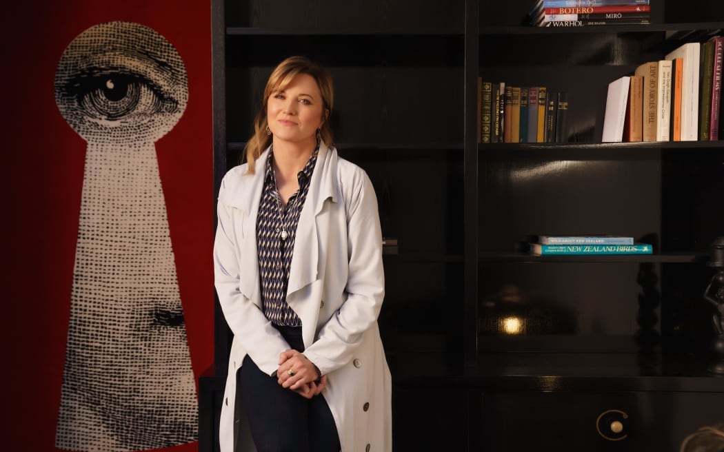 Lucy Lawless as Alexa Crowe - My Life Is Murder _ Season 2, Gallery - Photo Credit: Matt Klitscher/AcornTV