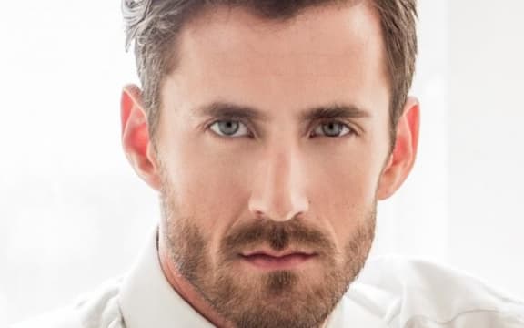 Baritone Hadleigh Adams