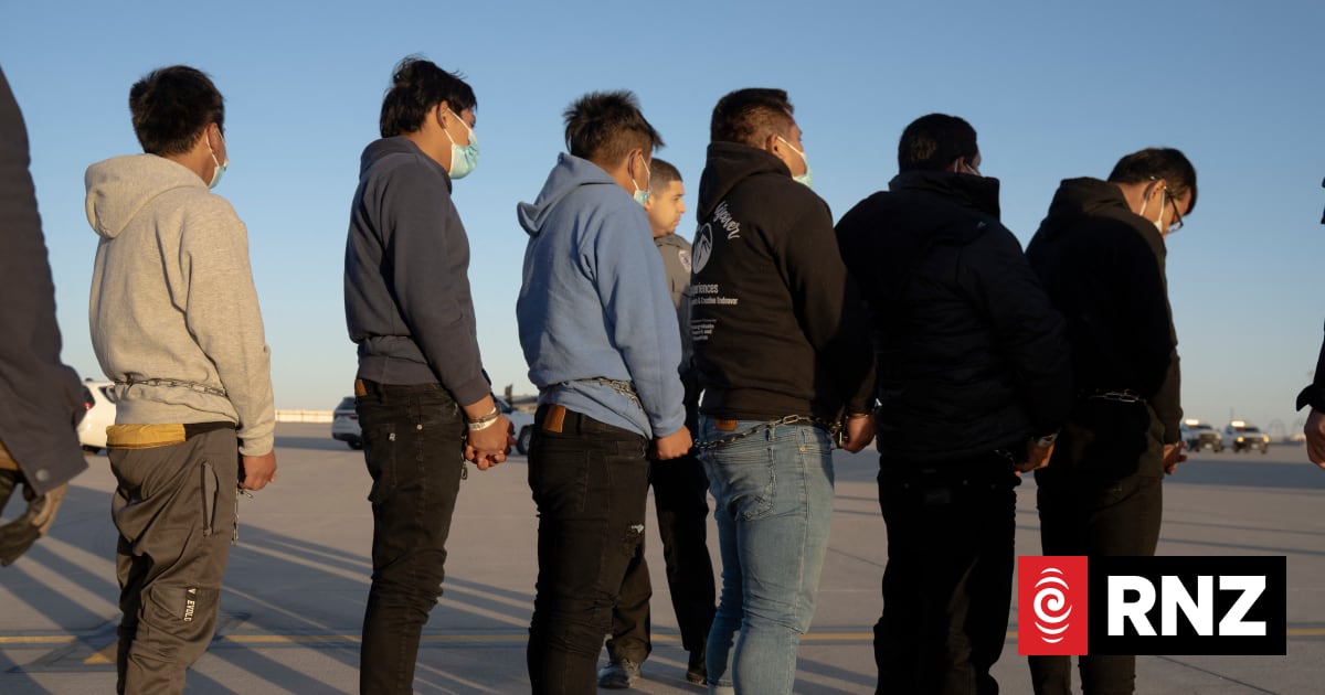US officials provide shifting accounts of ICE detainee death in Texas ...