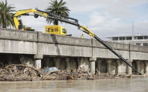 Works underway to remove debris from Turanganui river in Gisborne, 24 March 2022.