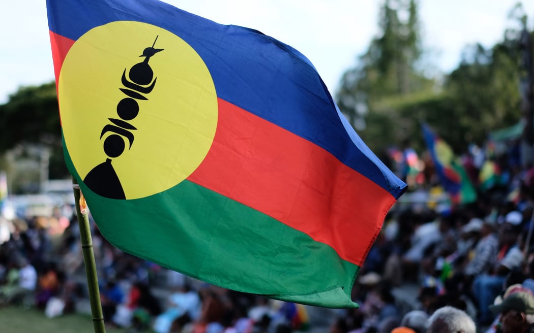 Five pro-independence politicians have resigned from the 11-member government, all members of the pro-independence National Liberation Front of Kanak and Socialist (FLNKS).