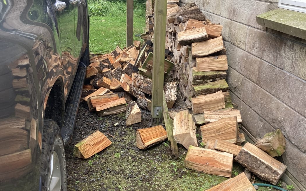 A resident 10km from Te Aroha had items in her home topple over and break after a strong quake hit the area on 4 January.