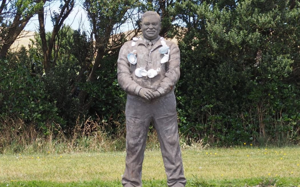 The Tommy Solomon statue on Rēkohu - Chatham Islands.