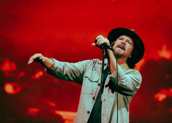 Pearl Jam and the Pixies at Mount Smart Stadium, Auckland