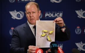 Detective Inspector Glenn Baldwin speaking to media after meth was found disguised as lollies in food parcels distributed by the Auckland City Mission.