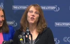 US woman wins $758m powerball, quits 32 year job: RNZ Checkpoint