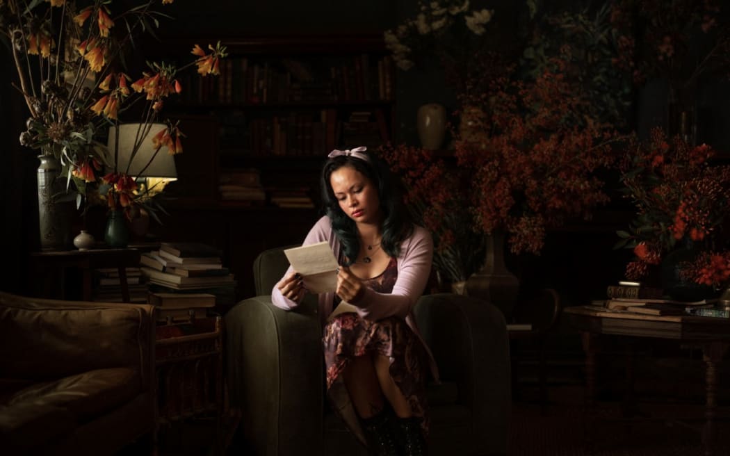 Frankie Adams as Candy Blue in the Amazon series 'The Lost Flowers of Alice Hart'.