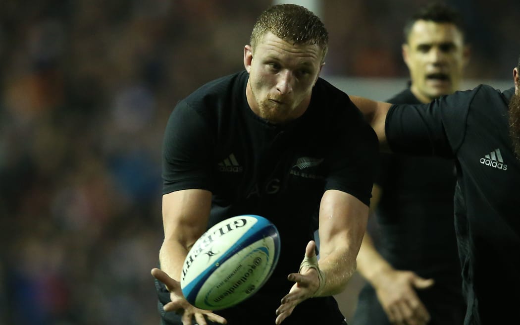 All Black lock Dom Bird has signed with the Chiefs for two years