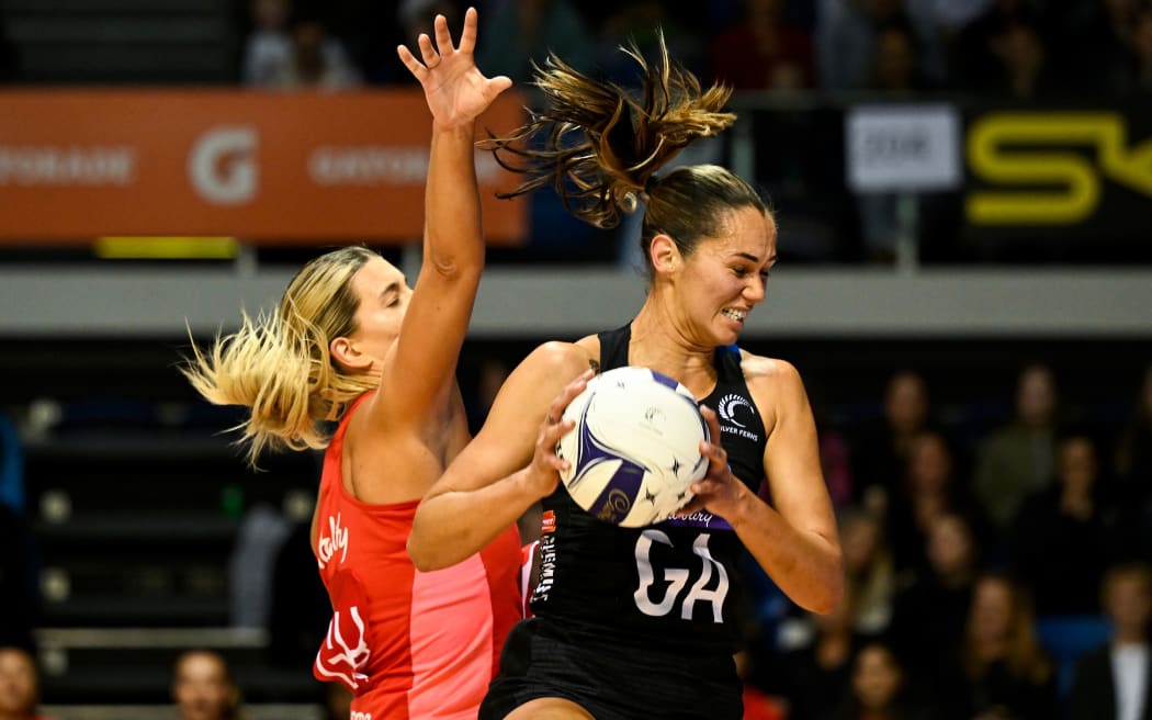 Ameliaranne Ekenasio v England Roses. Test 1 of the Taini Jamison Trophy Netball series at Trusts Arena in Auckland on Sunday 29 September.