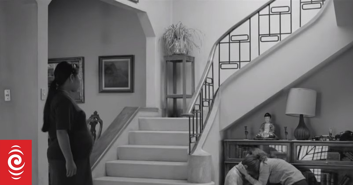 Movie review Roma RNZ