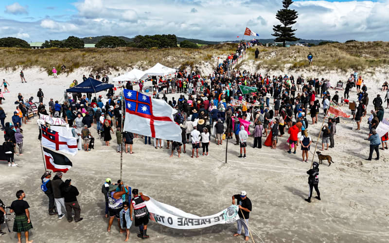 Northlanders stage windblown protest against Bream Bay sand-mining ...