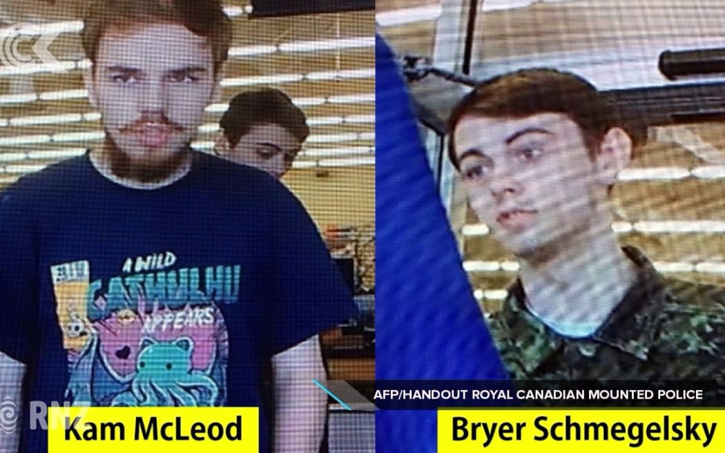 Suspected killers believed to be hiding in small Canadian town