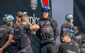 Peter Burling, ETNZ Skipper, has a pre-race briefing with the sailing squad Blair Tuke, Andy Maloney, Nathan Outteridge, Sam Meech and Josh Junior at the 37th America’s Cup in Barcelona.