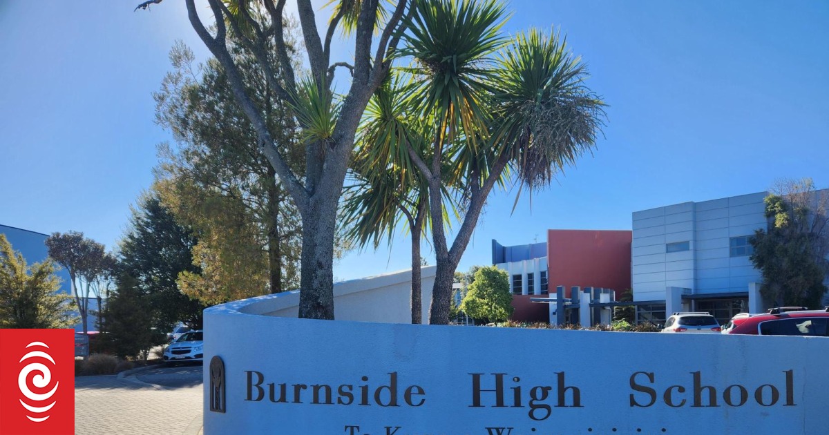 Burnside High School closes the administrative block due to earthquake risk