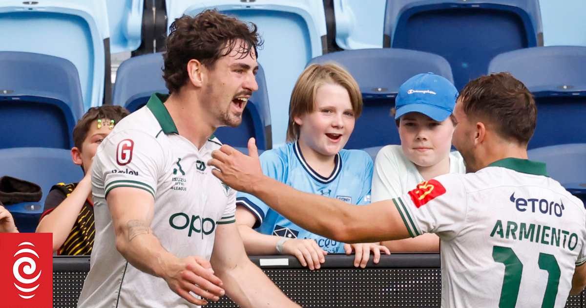 Phoenix continue unbeaten start to year