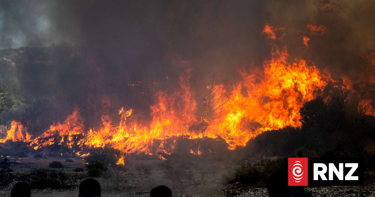 Deadly Mediterranean wildfires kill more than 40