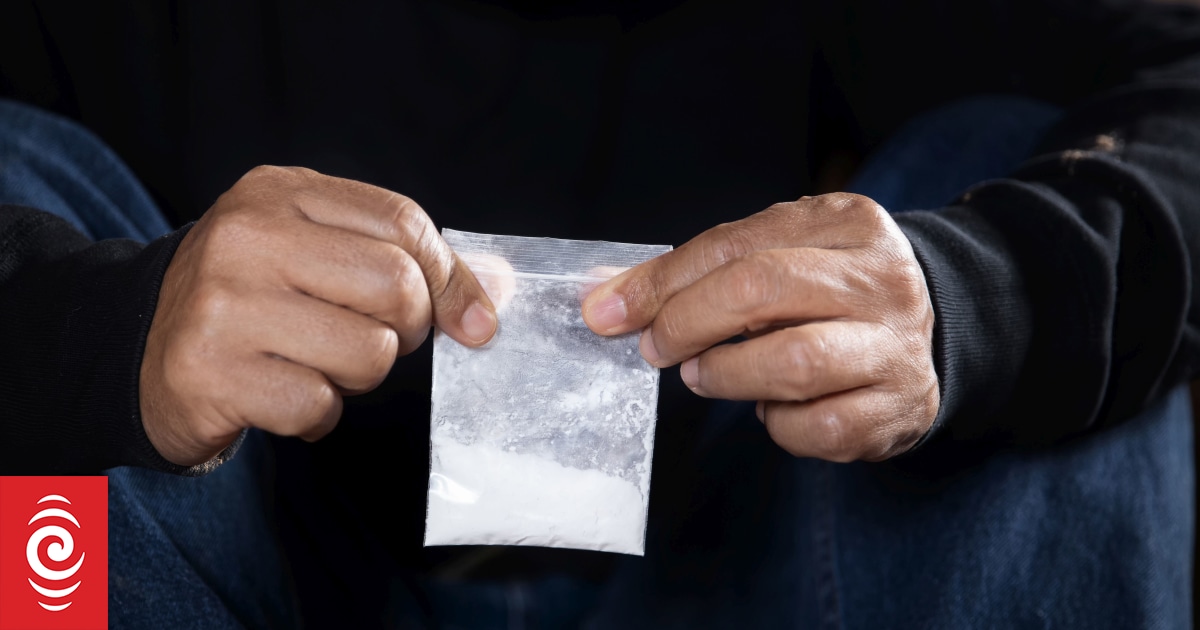 Security guard Chavez Stewart tried to sell what he claimed was cocaine on an Instagram video, while in uniform