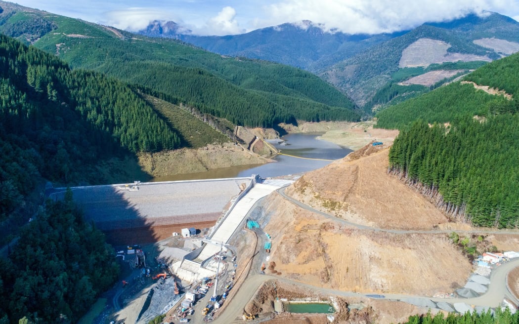 Waimea Dam still not full as dry summer bites fruit growers, residents