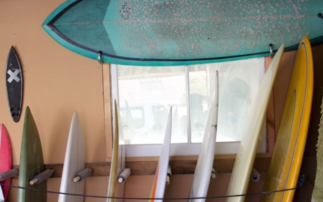 Every town in New Zealand deserves a surfboard library RNZ News